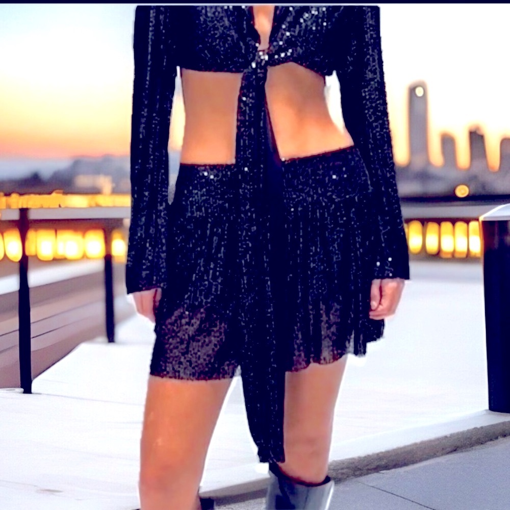 Tier Layered Skirt W/Black Jewel Sequins All Over W/Side Zipper Skirt W/Shorts
